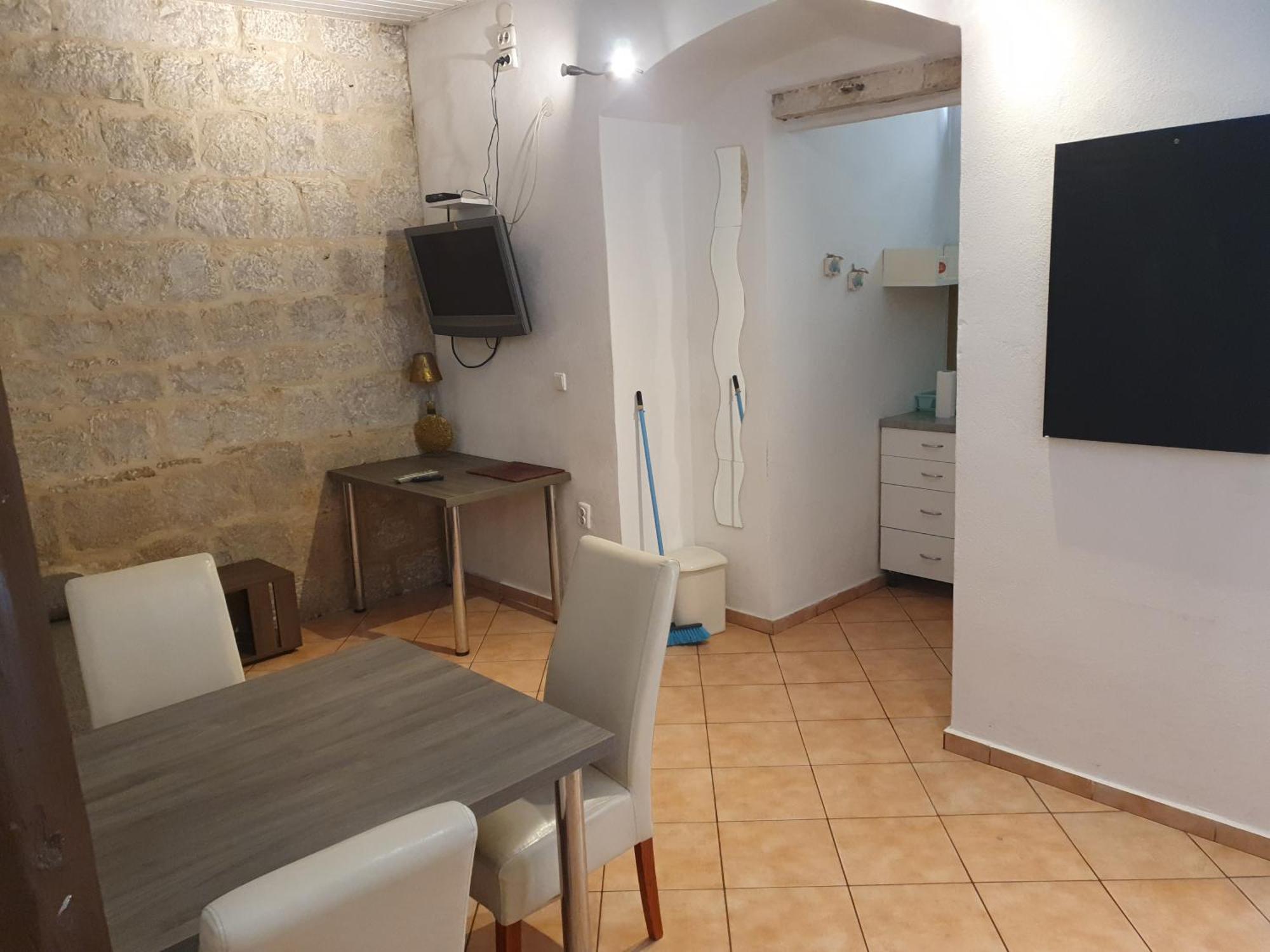 Apartments Eldi Split Exterior photo